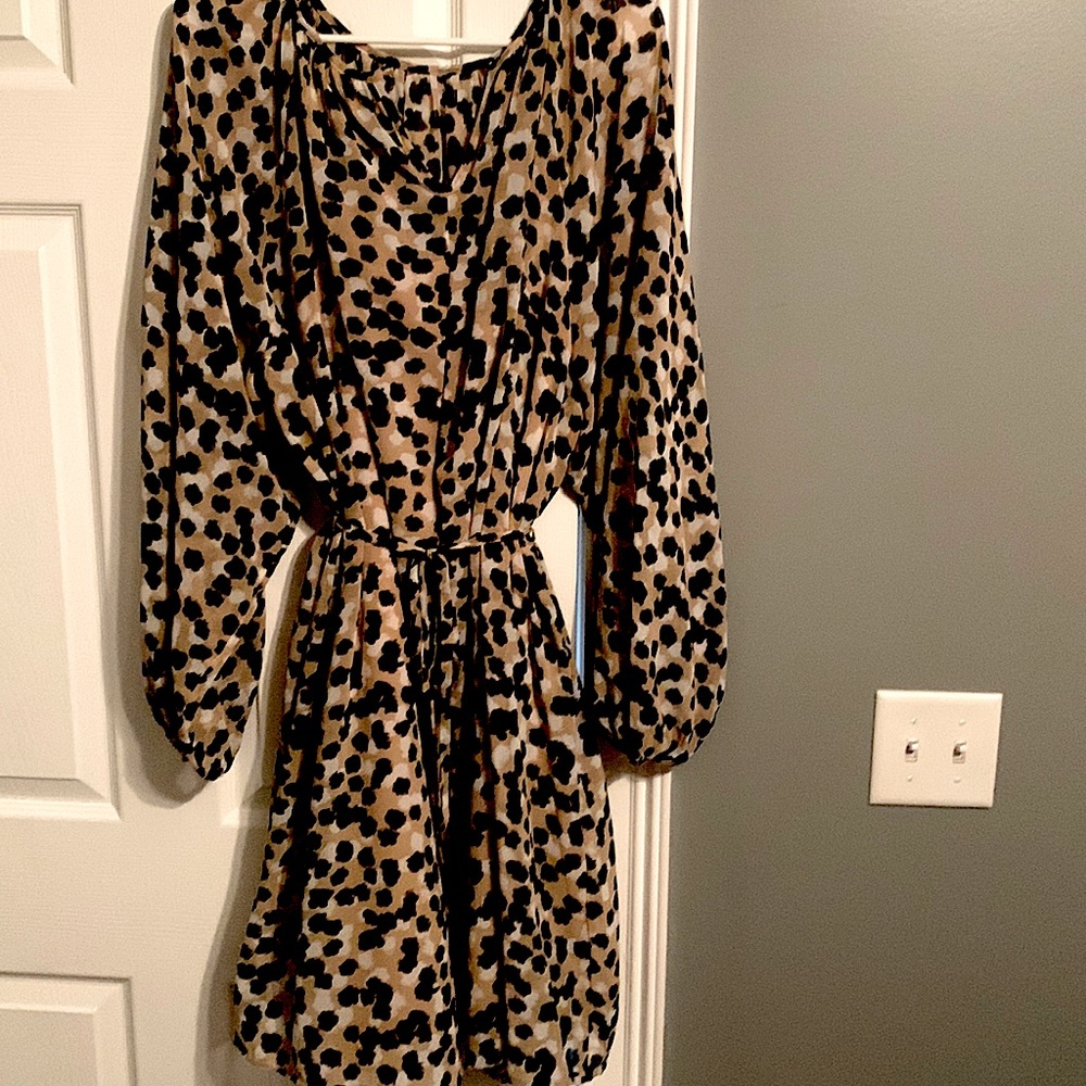 Size XL knee length dress worn only one time